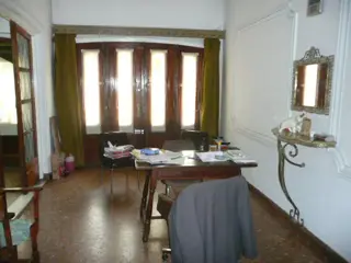 5amb Casa Loet 8,66x48mts   garaje, patio cubierto, patio descubierto, jardin al fondo con parque y quincho, 3 baños, terraza foto 2