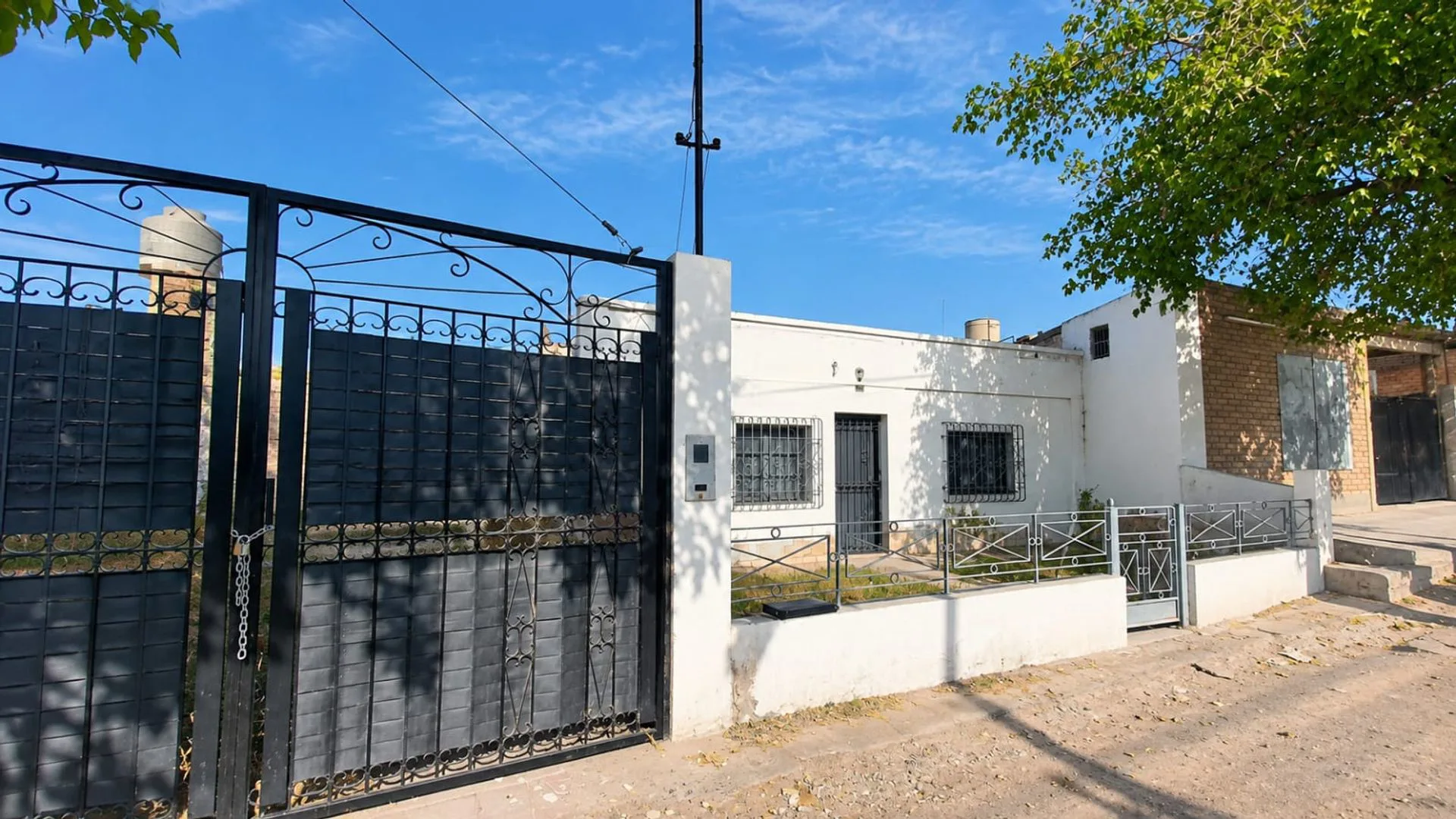 TERRENO DE 1272 M2. CAPITAL