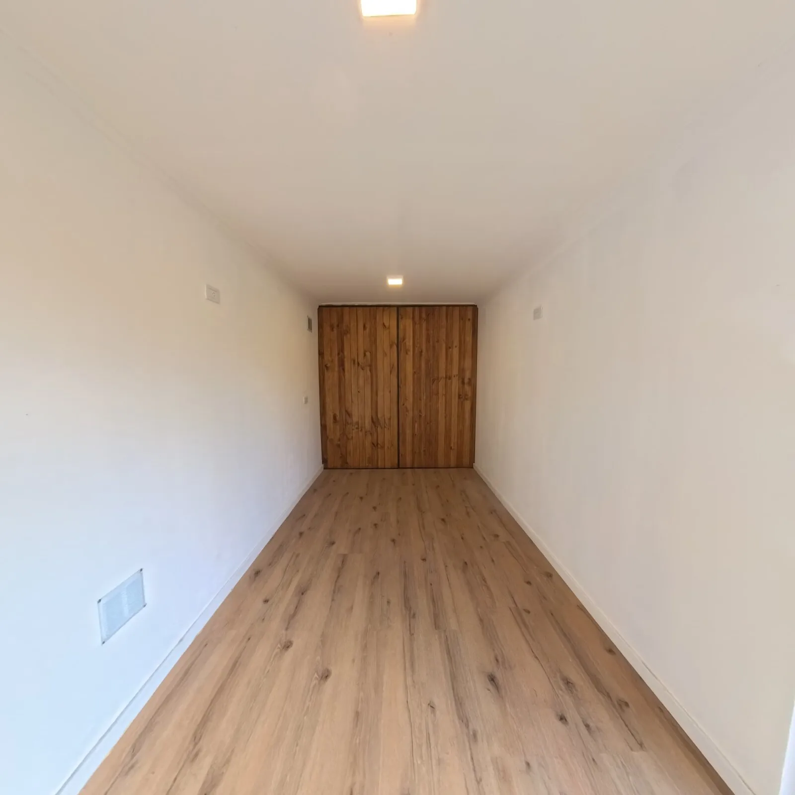 SE VENDE VIVIENDA SOBRE CONTENEDOR MARITIMO foto 4