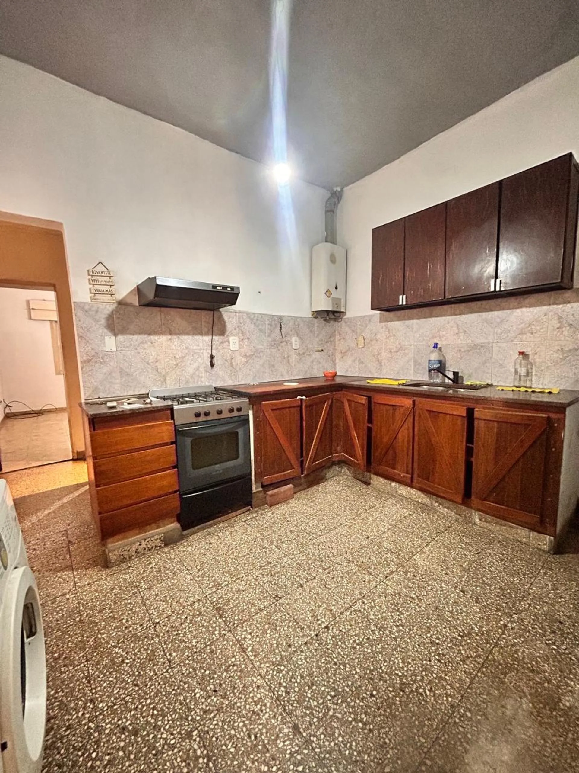 VENTA CASA LOTE PROPIO CON TERRAZA foto 2