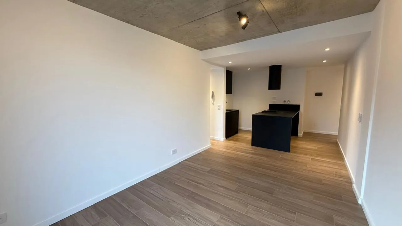 Rioja y Rodríguez - Departamento de 1 dormitorio en alquiler - Rosario, Barrio Lourdes foto 2