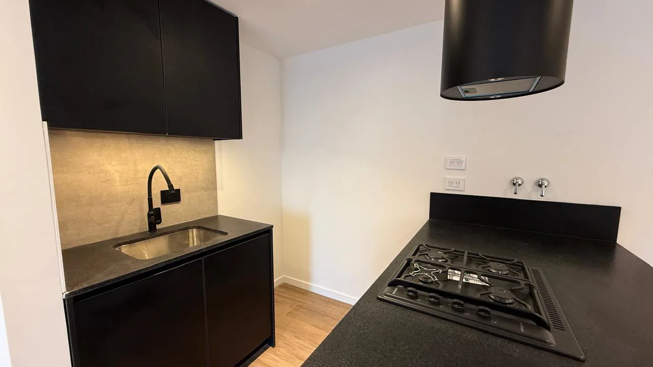 Rioja y Rodríguez - Departamento de 1 dormitorio en alquiler - Rosario, Barrio Lourdes foto 3