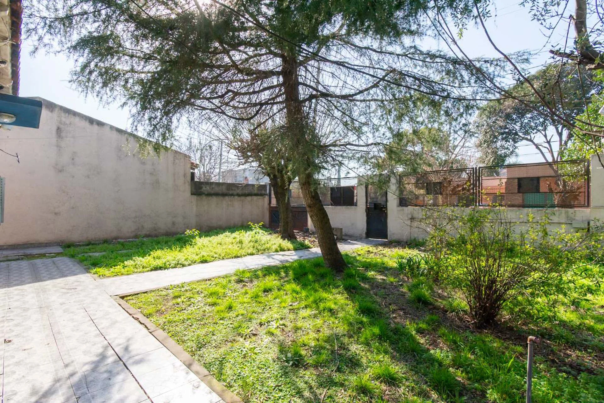VENTA CASA CASTELAR A RECICLAR foto 4