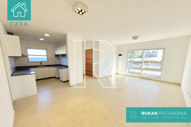 #AlquilerRUKAN | Casa 3 Habitaciones | Barrio ALTOS DEL MIRADOR | Caleta Olivia.-