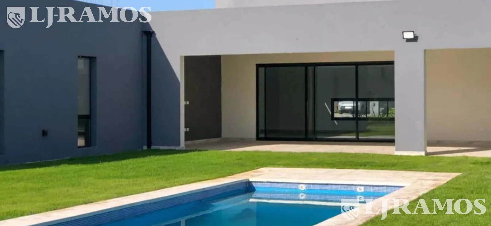 Casa en venta sobre lote interno en Haras Santa Maria,  barrio Los Robles - MB foto 3
