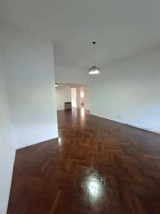 TIPO CASA ENTRADA INDEPENDIENTE DE 4 AMBIENTES CON TERRAZA foto 2