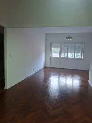 TIPO CASA ENTRADA INDEPENDIENTE DE 4 AMBIENTES CON TERRAZA foto 3