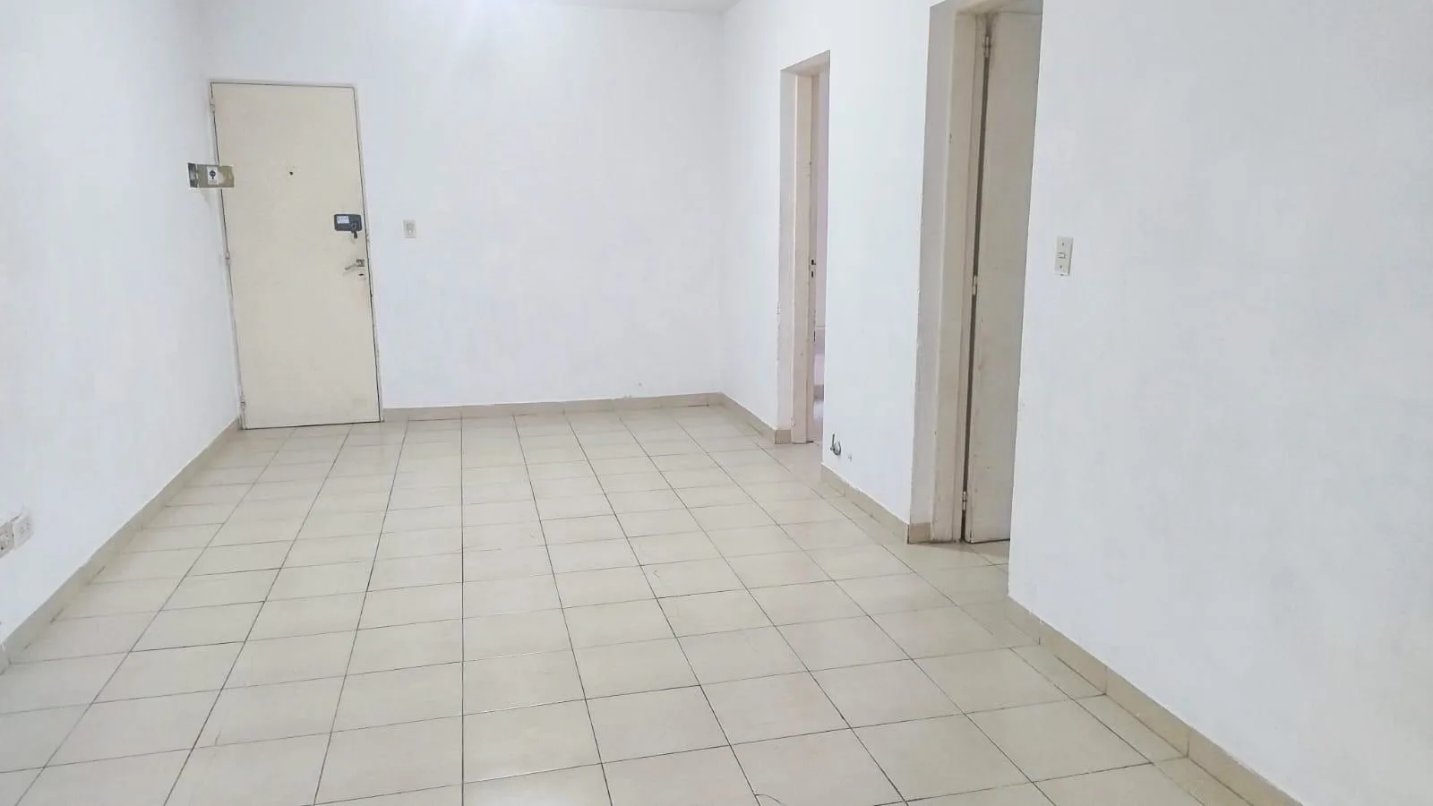 Departamento de 1 dormitorio en venta - Ayacucho y Pellegrini, Barrio Martin foto 2