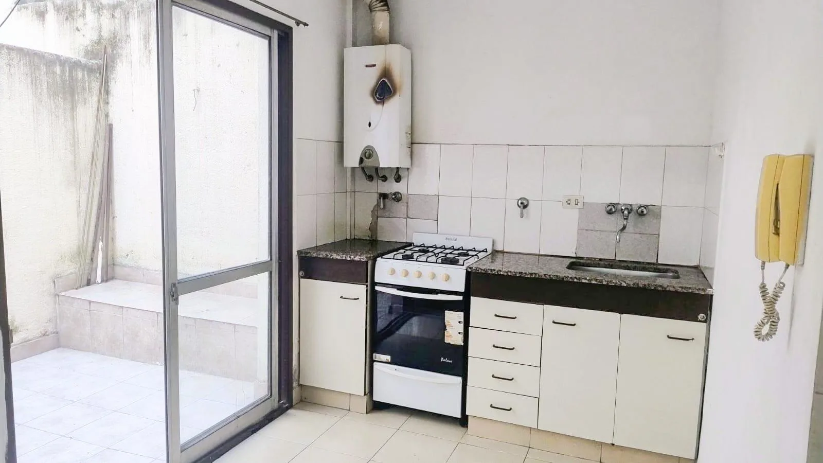 Departamento de 1 dormitorio en venta - Ayacucho y Pellegrini, Barrio Martin foto 3