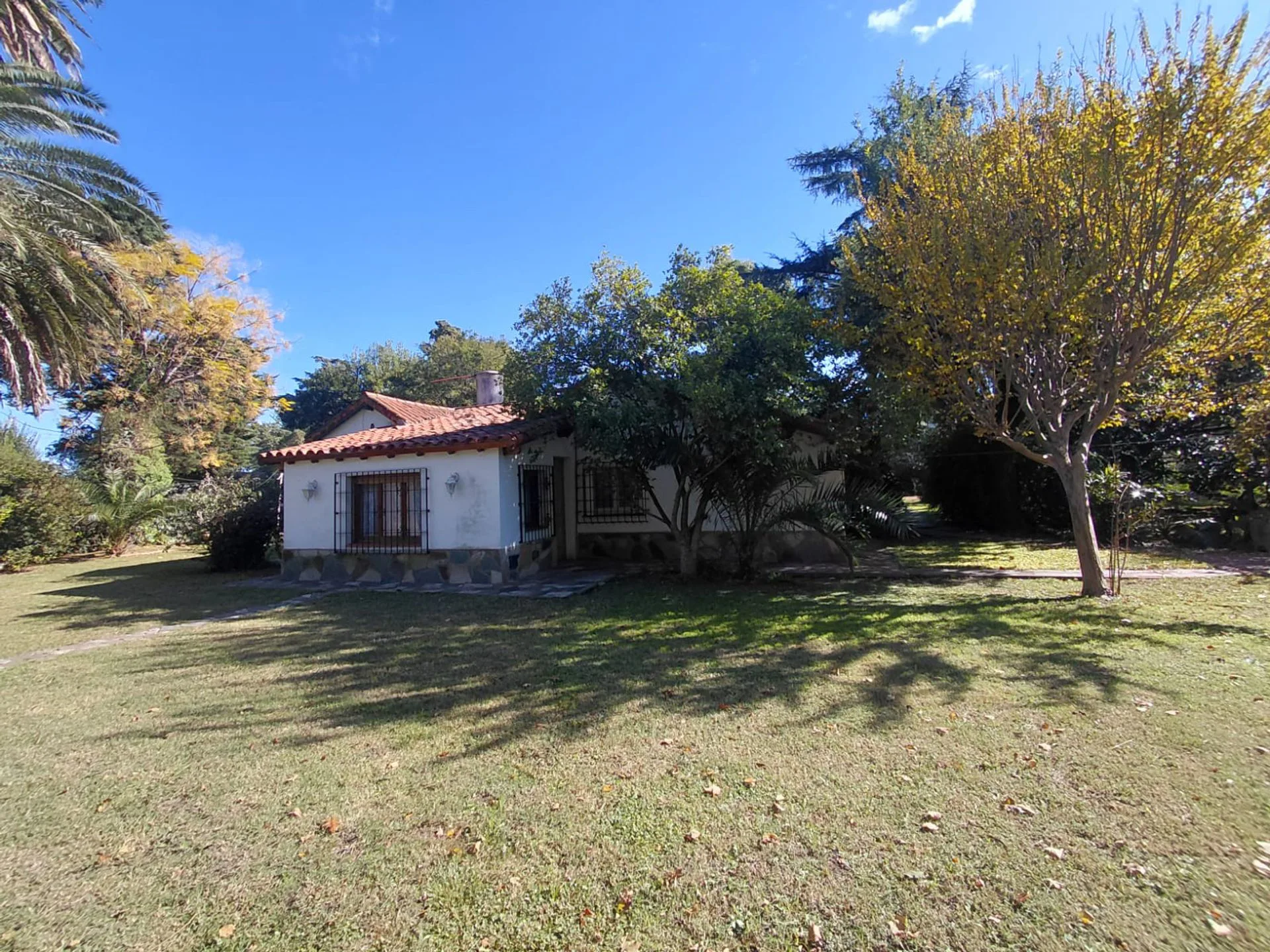 Venta Casaquinta 1.200 m2 Moreno foto 3