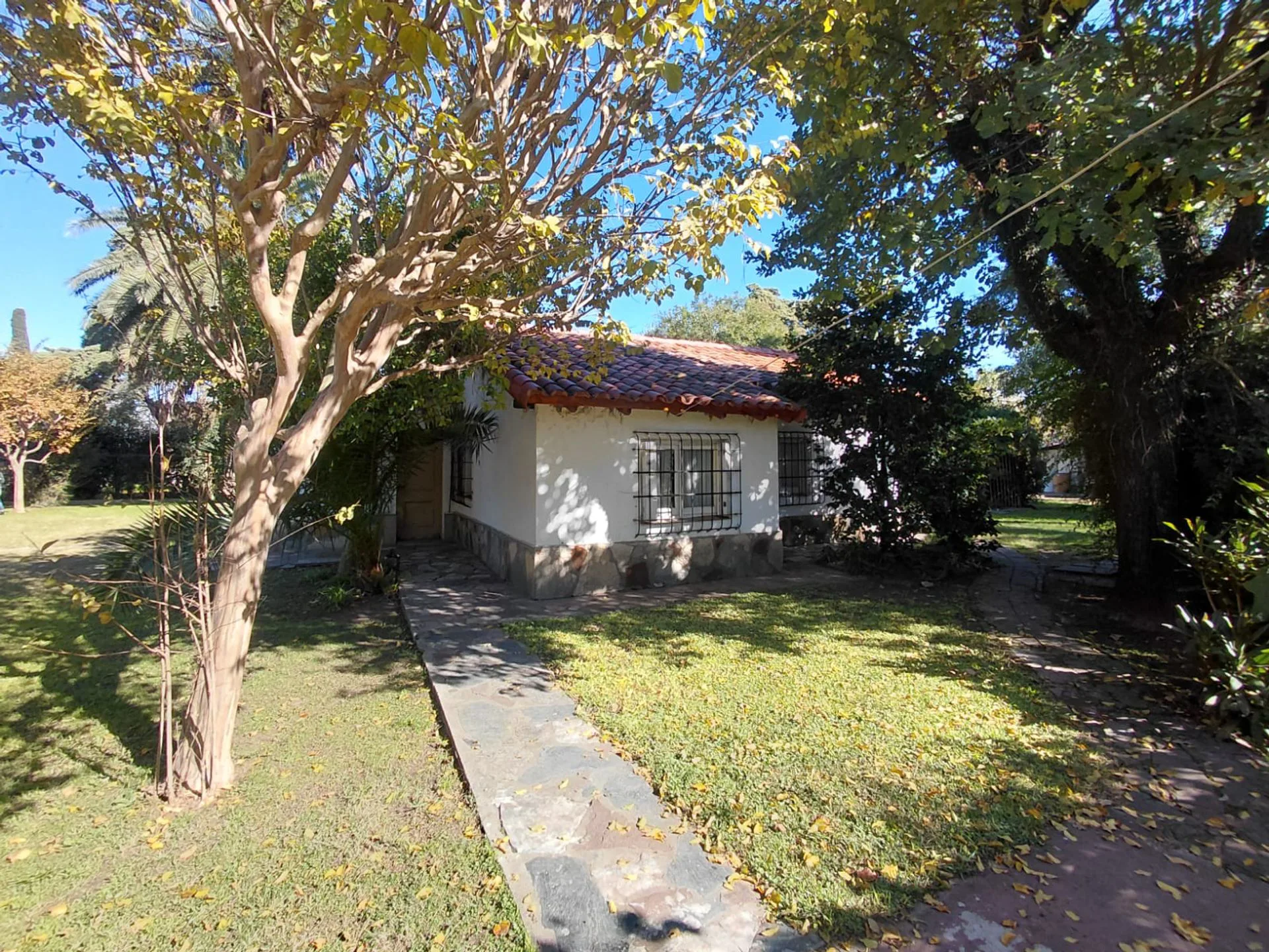 Venta Casaquinta 1.200 m2 Moreno foto 5