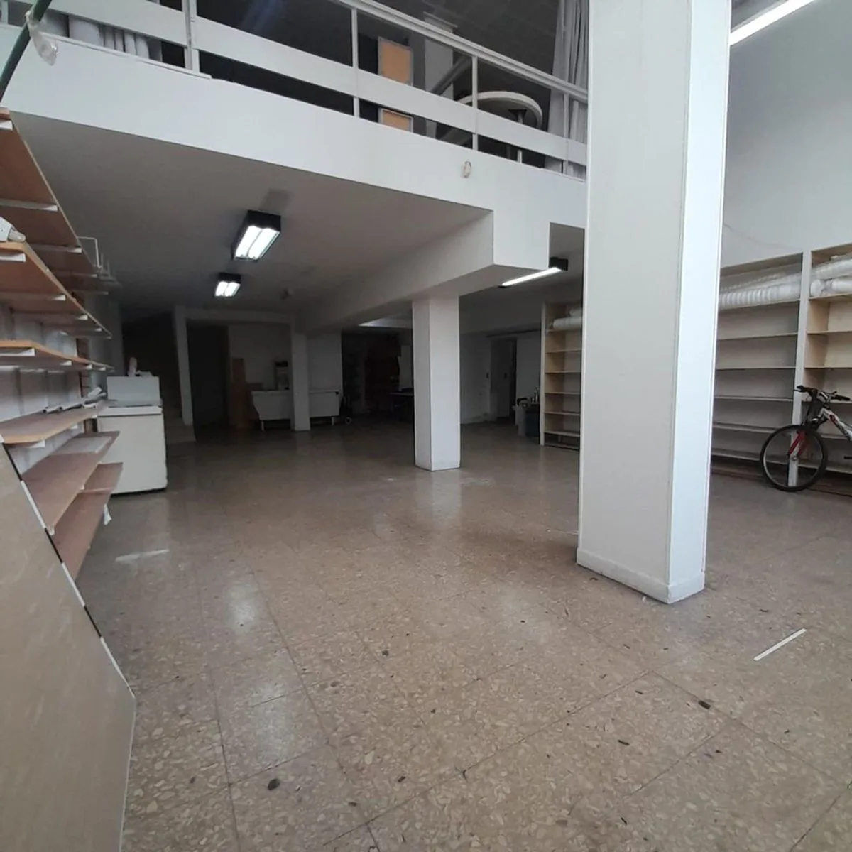 VENTA EXCDEPCIONAL LOCAL CENTRO foto 2