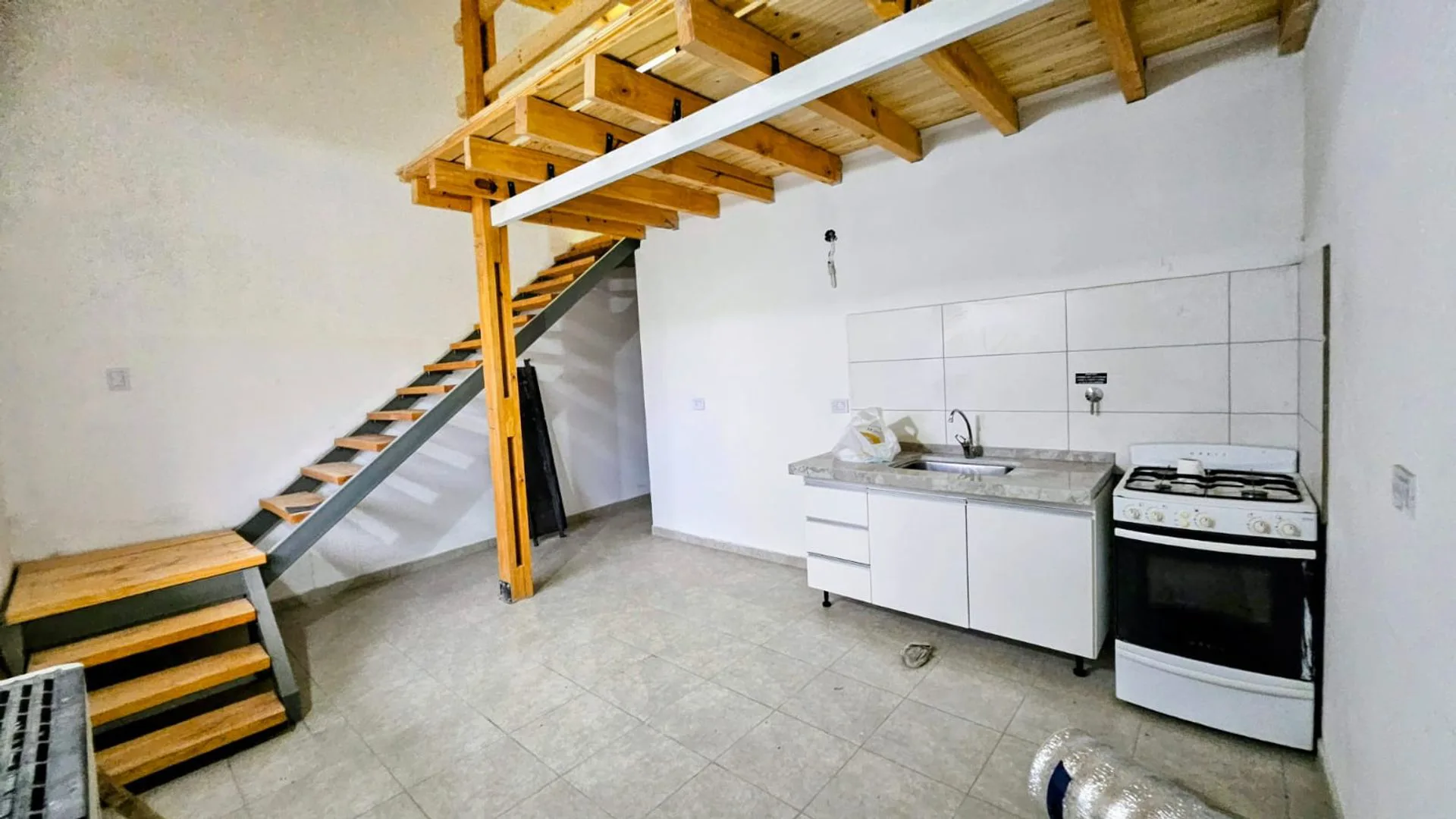 ALQUILER DEPARTAMENTO LOFT - Bº RINCON LINDO foto 4