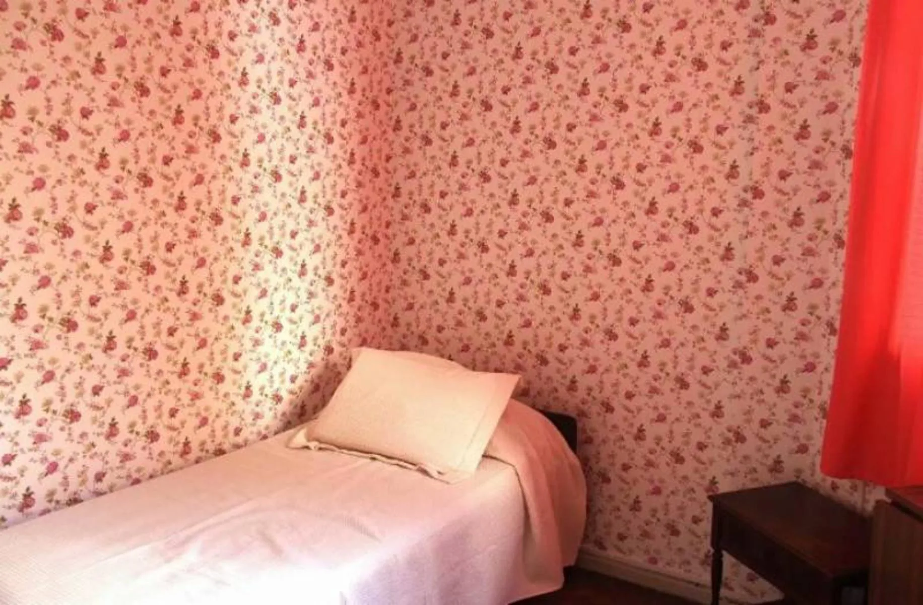 2-bedroom apartment in Almagro – photo 7 of 11