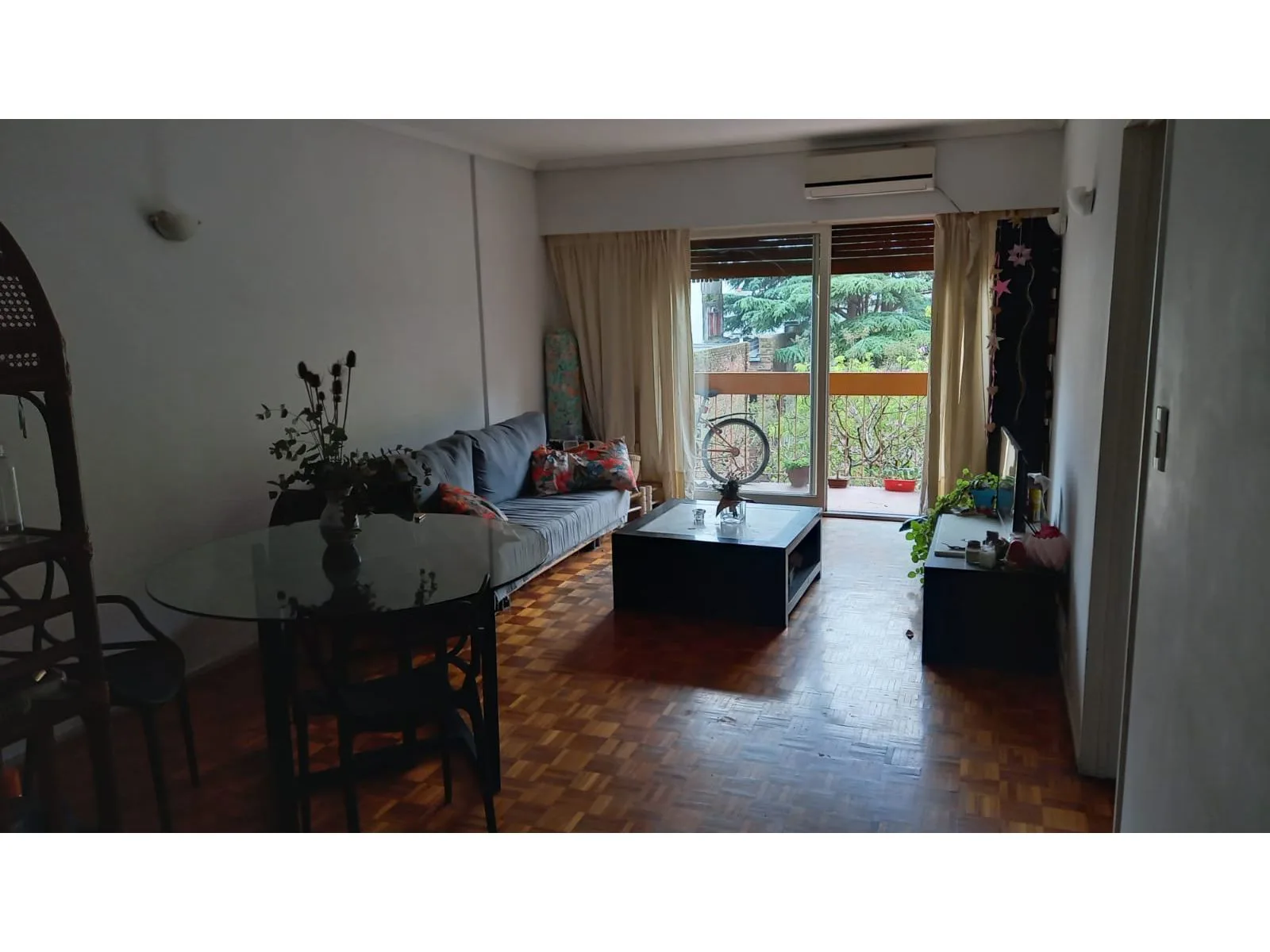 HERMOSO SEMIPISO 85 MTS 4 AMB 3 BAÑOS FRENTE A UNA CUADRA AV.CABILDO foto 3
