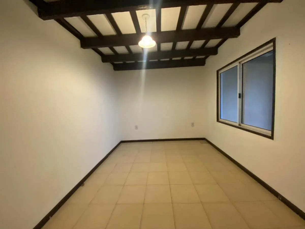 Casa céntrica en Venta. San Carlos Centro foto 2