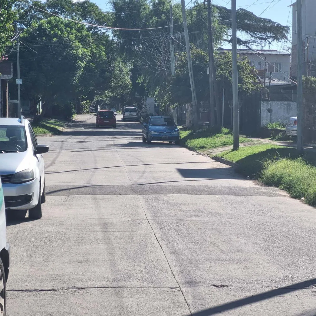VENTA CASA A REFACCION CERCA ESTACION DE F VARELA foto 2