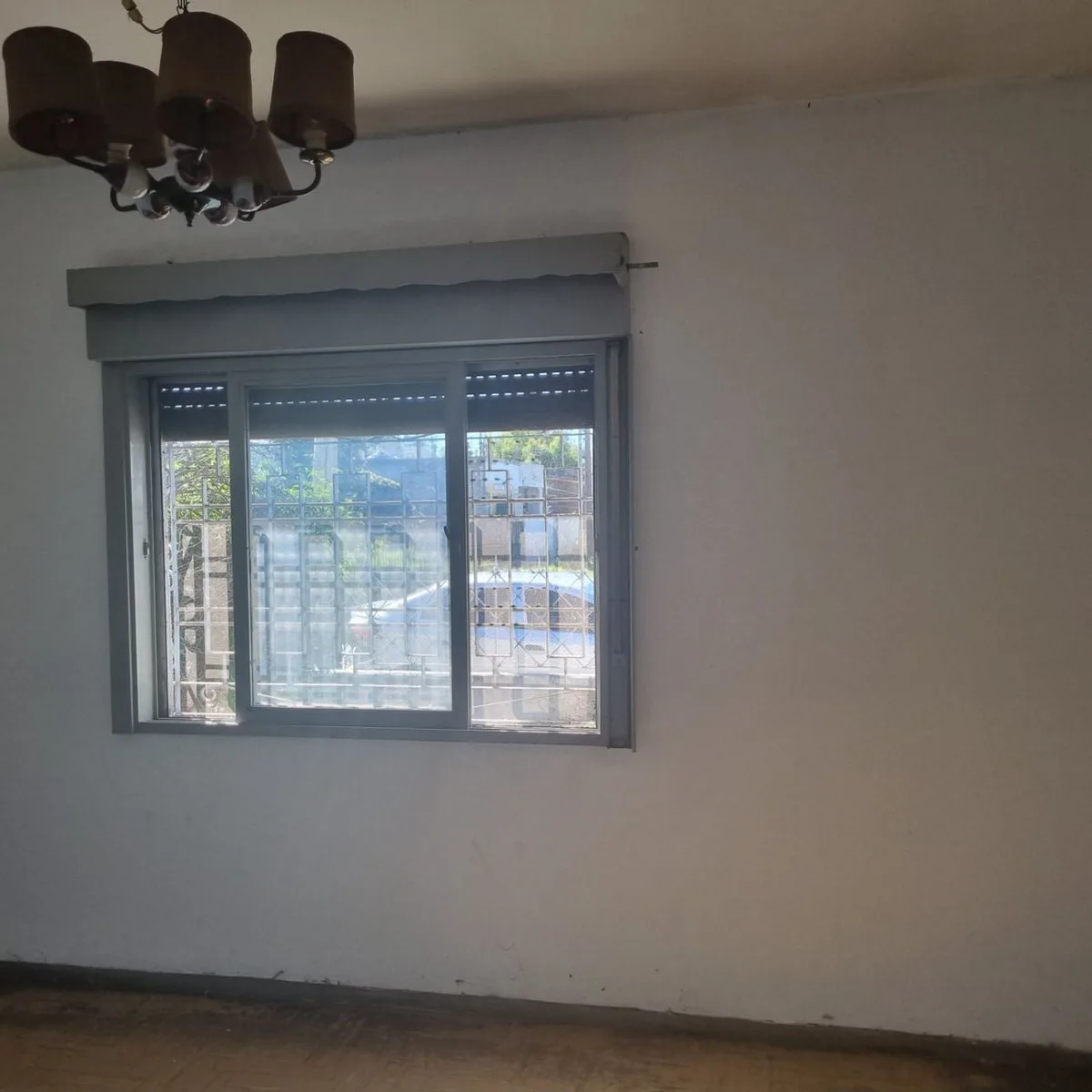 VENTA CASA A REFACCION CERCA ESTACION DE F VARELA foto 5