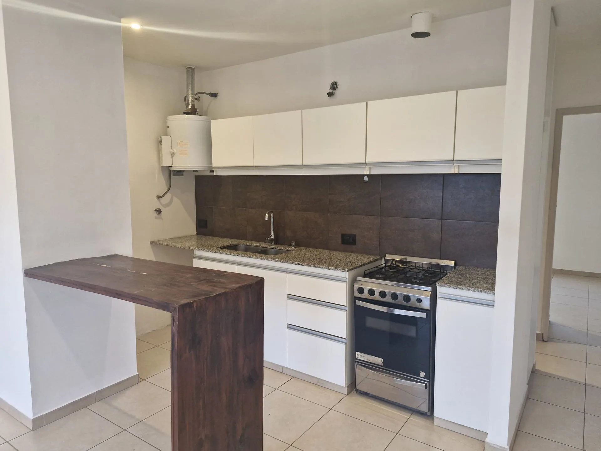DEPARTAMENTO EN ALQUILER 1 DORMITORIO GODOY CRUZ foto 3