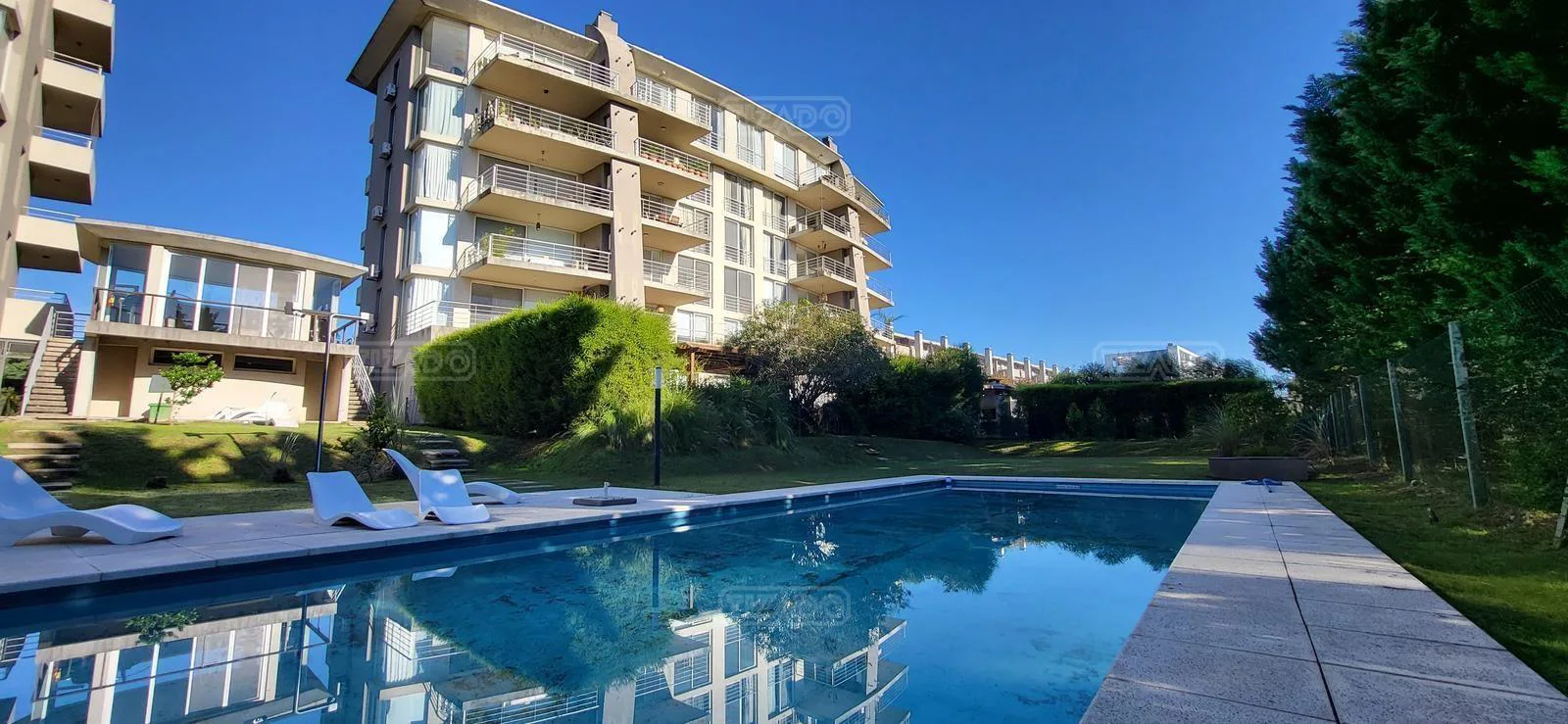 Del Lago Condominium foto 5