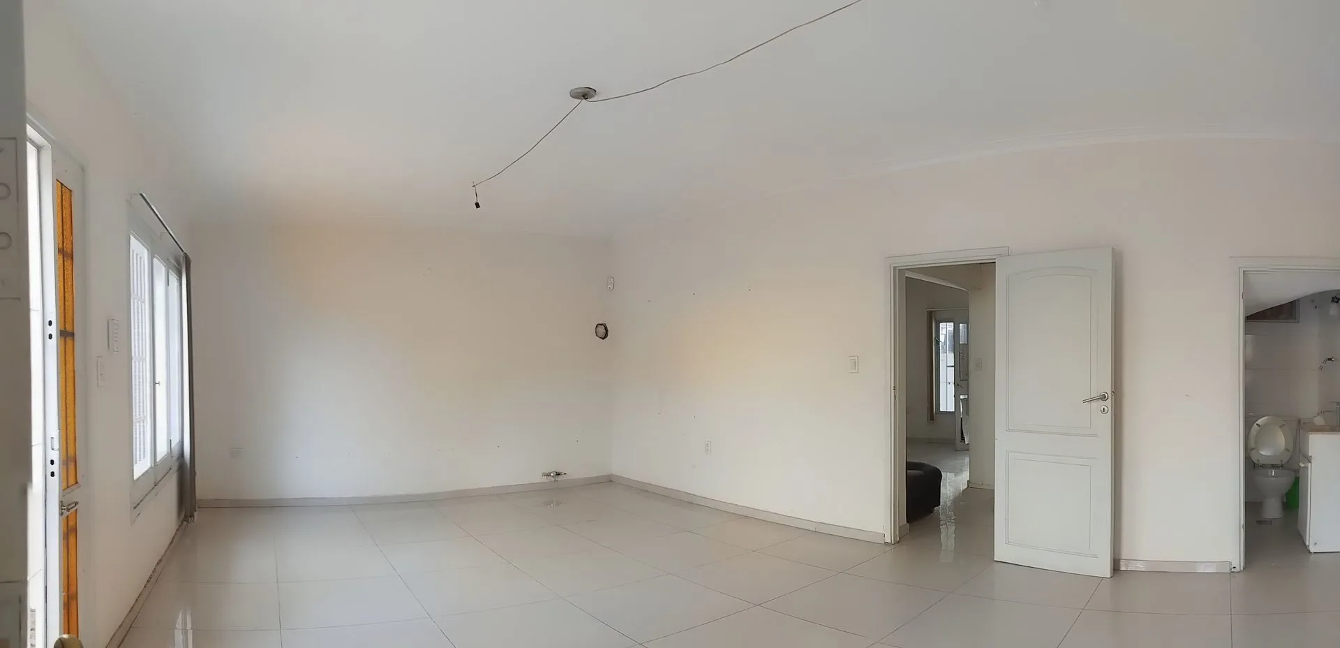 CASA Y DEPARTAMENTO, DORREGO GUAYMALLEN  400m2 foto 2