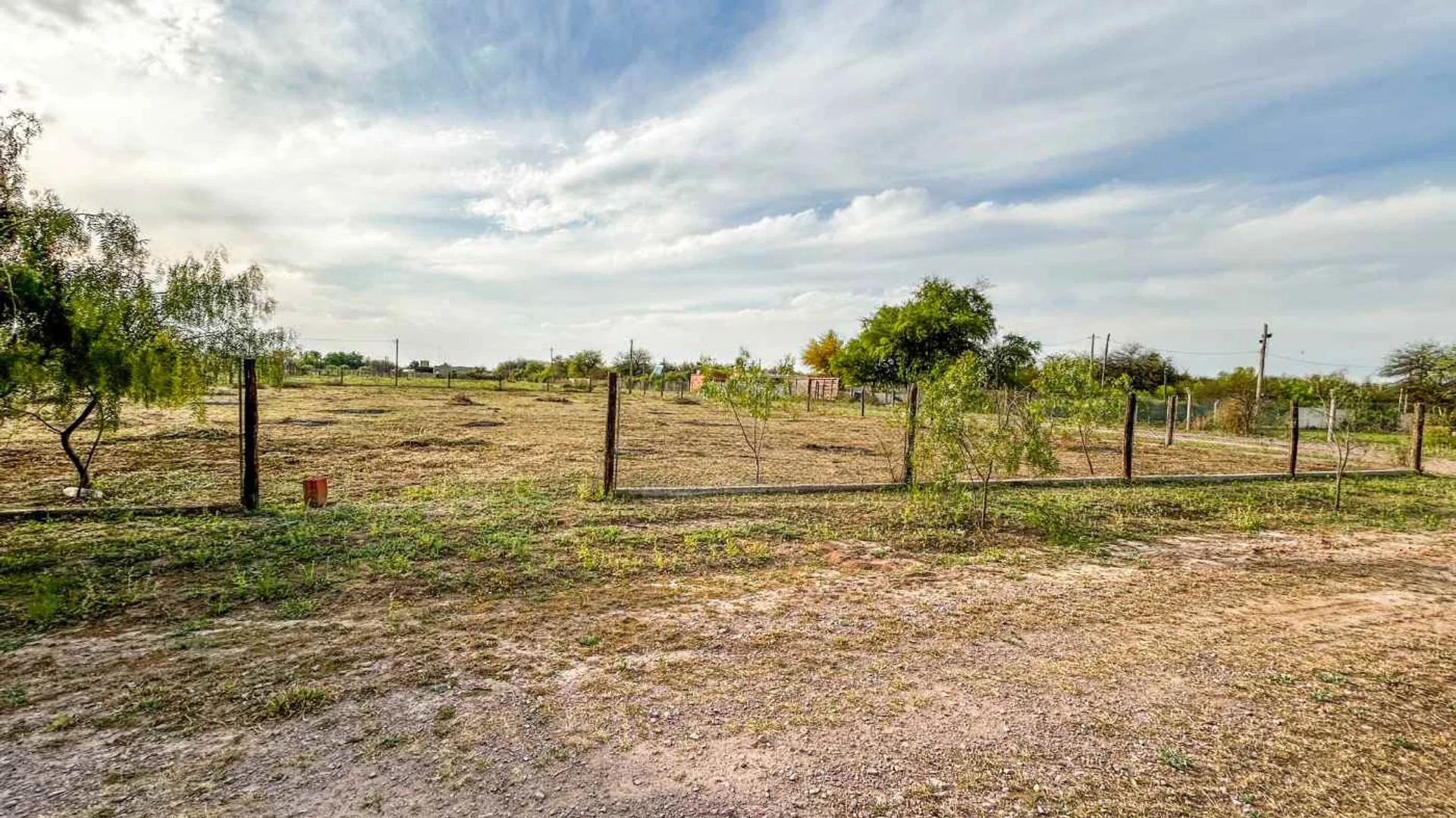 Terreno 40x60m en Barrio Cerrado. Sgo del Estero foto 4