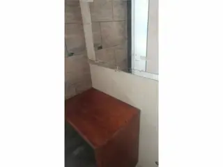 Casa en 2 plantas, 3 ambientes con entrada de auto, NUEVA. foto 3