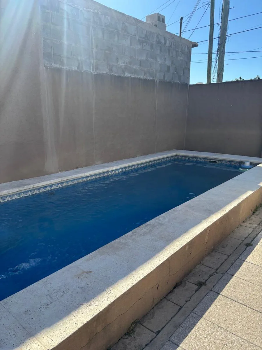 Casa en venta en Los Polvorines, 6 ambientes, 300 m² foto 3