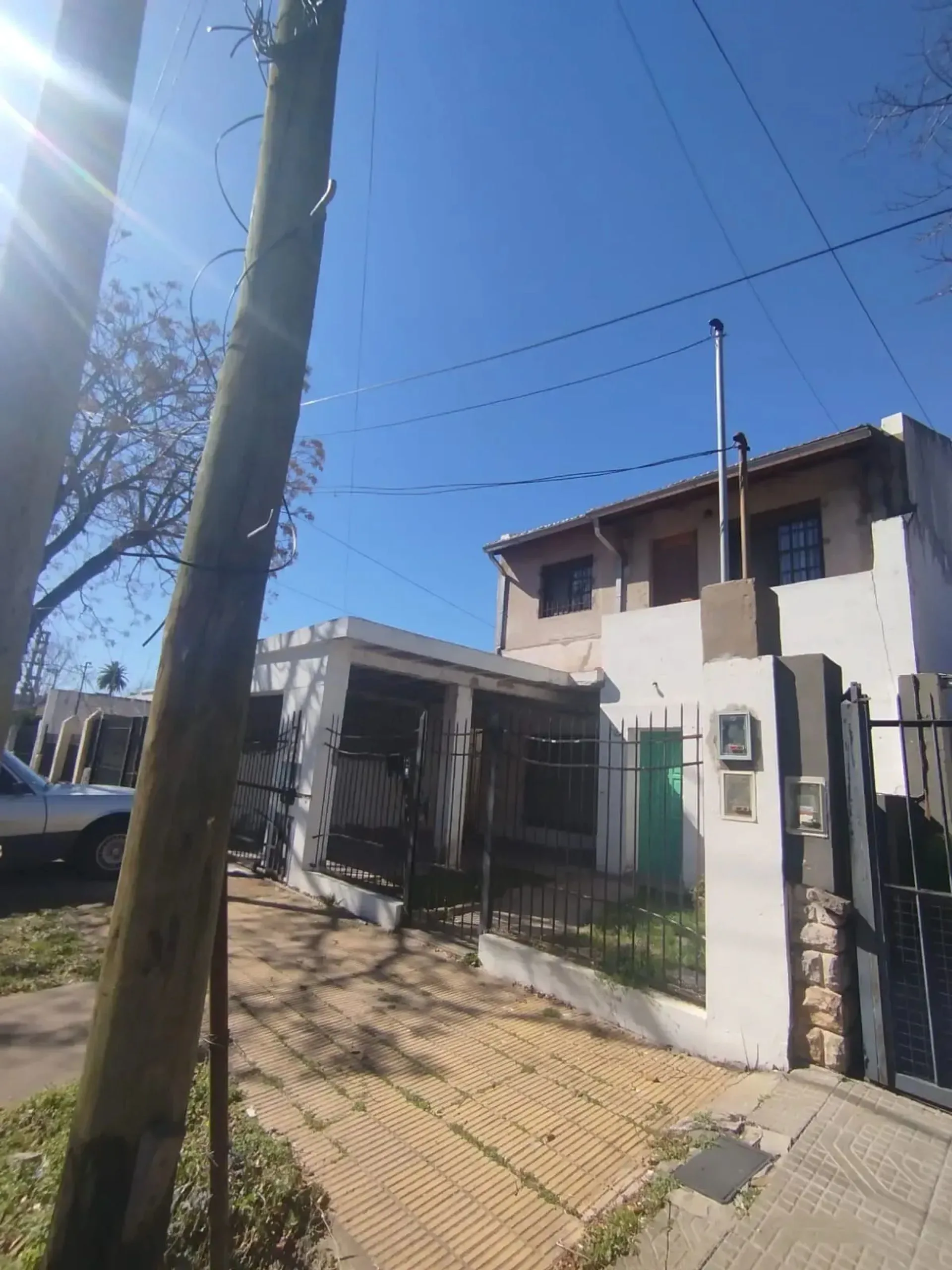 VENTA CASA 2 PISOS APTA CREDITO PADUA 5 Cdras Sur foto 2