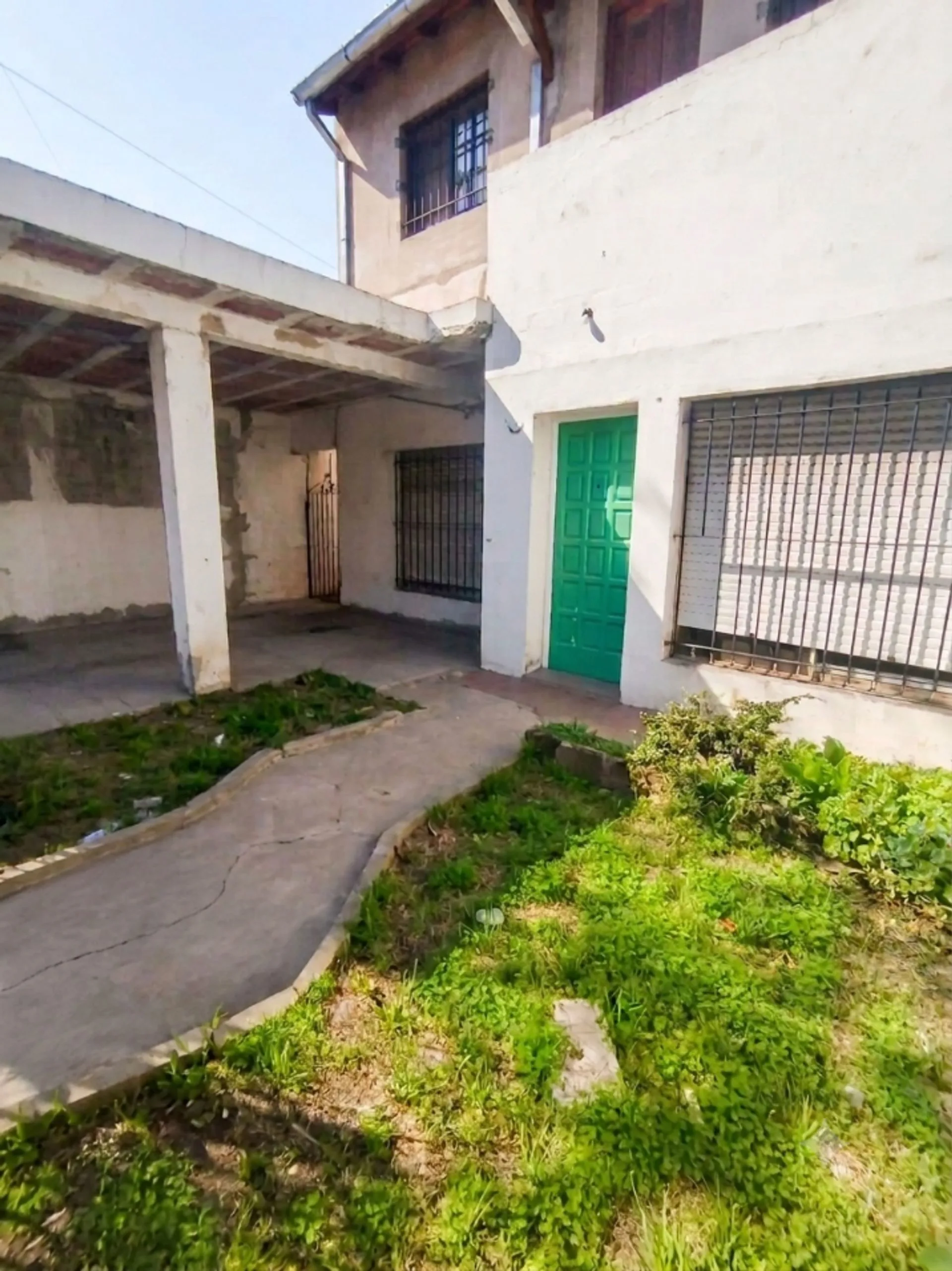 VENTA CASA 2 PISOS APTA CREDITO PADUA 5 Cdras Sur foto 3