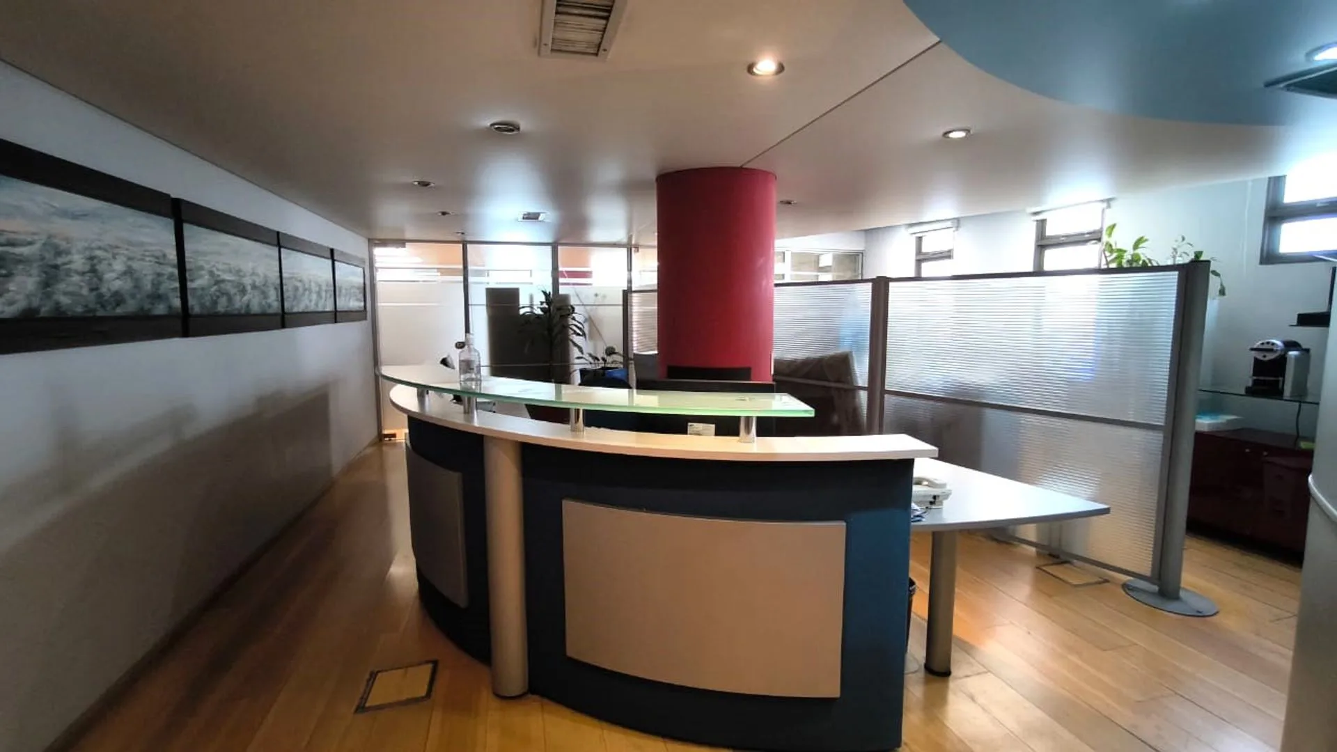 VENTA OFICINA 295 m2 EN PLANTA 8 COCHERAS foto 2
