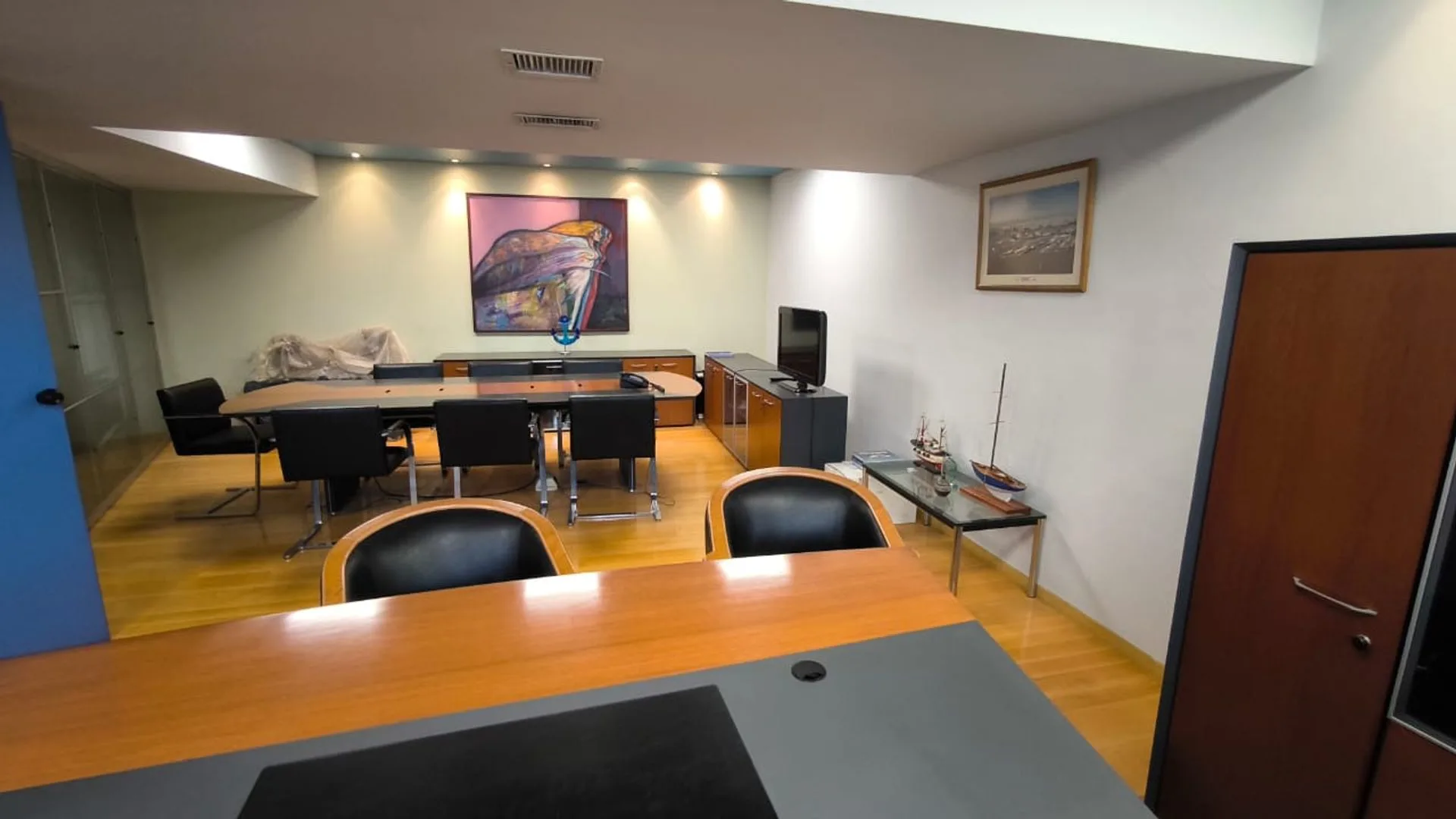 VENTA OFICINA 295 m2 EN PLANTA 8 COCHERAS foto 5
