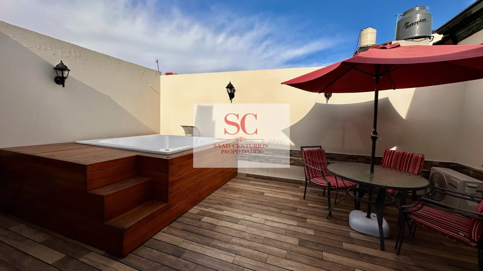CASA 3 AMBIENTES A LA VENTA EN ALTOS DE PODESTA CON JACUZZI foto 3