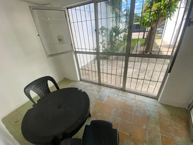CASA EN VENTA - 2 AMBIENTES - RESISTENCIA