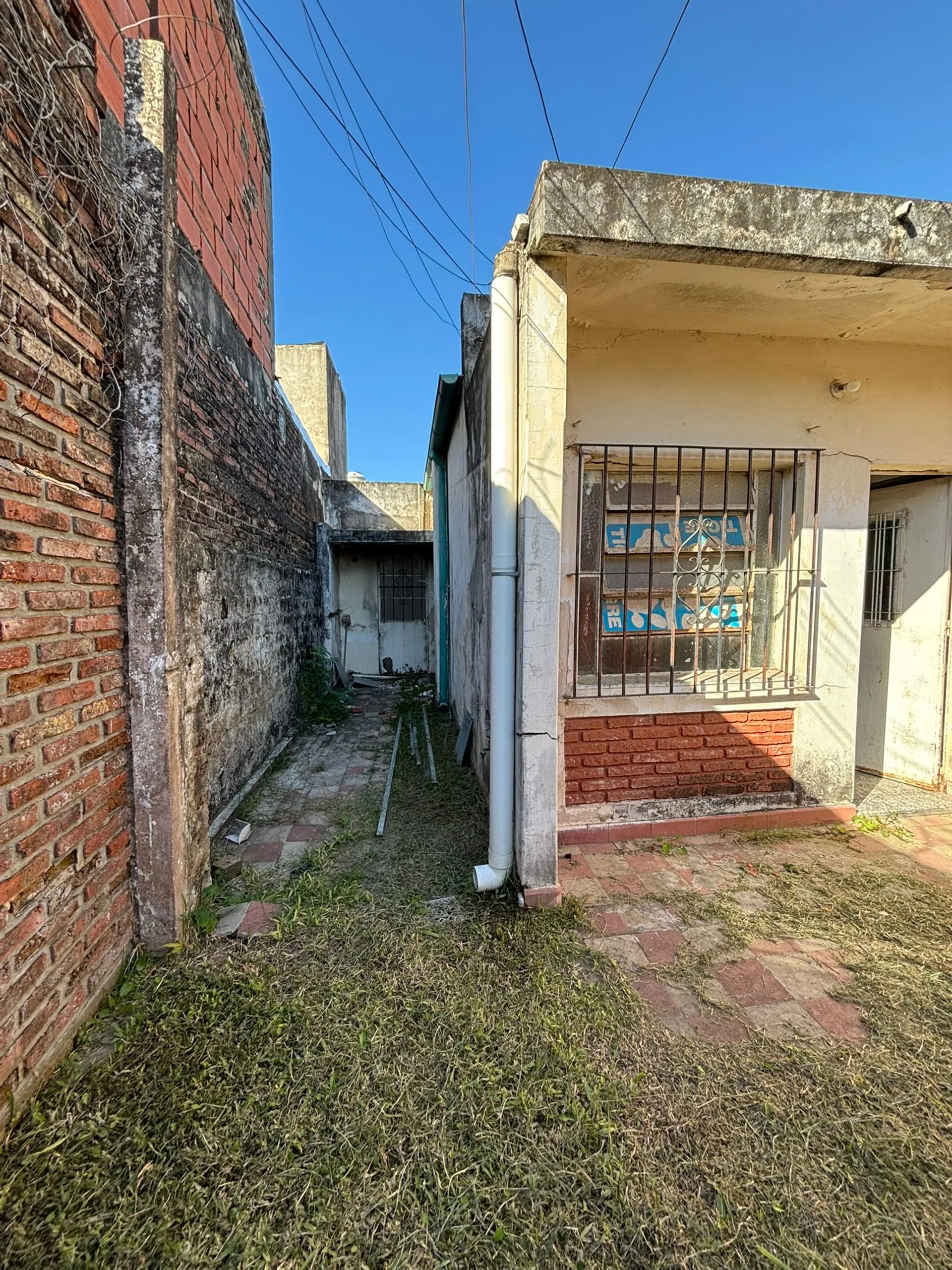 OPORTUNIDAD, IDEAL REFACCION! foto 4