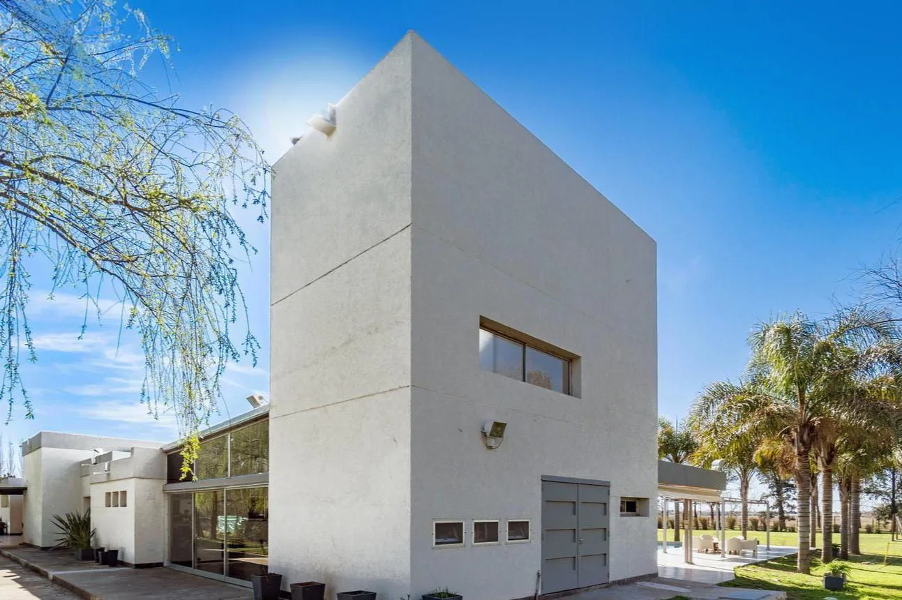 Casa en venta 4 dormitorios en Roldán - Barrio Privado Los Raigales foto 5