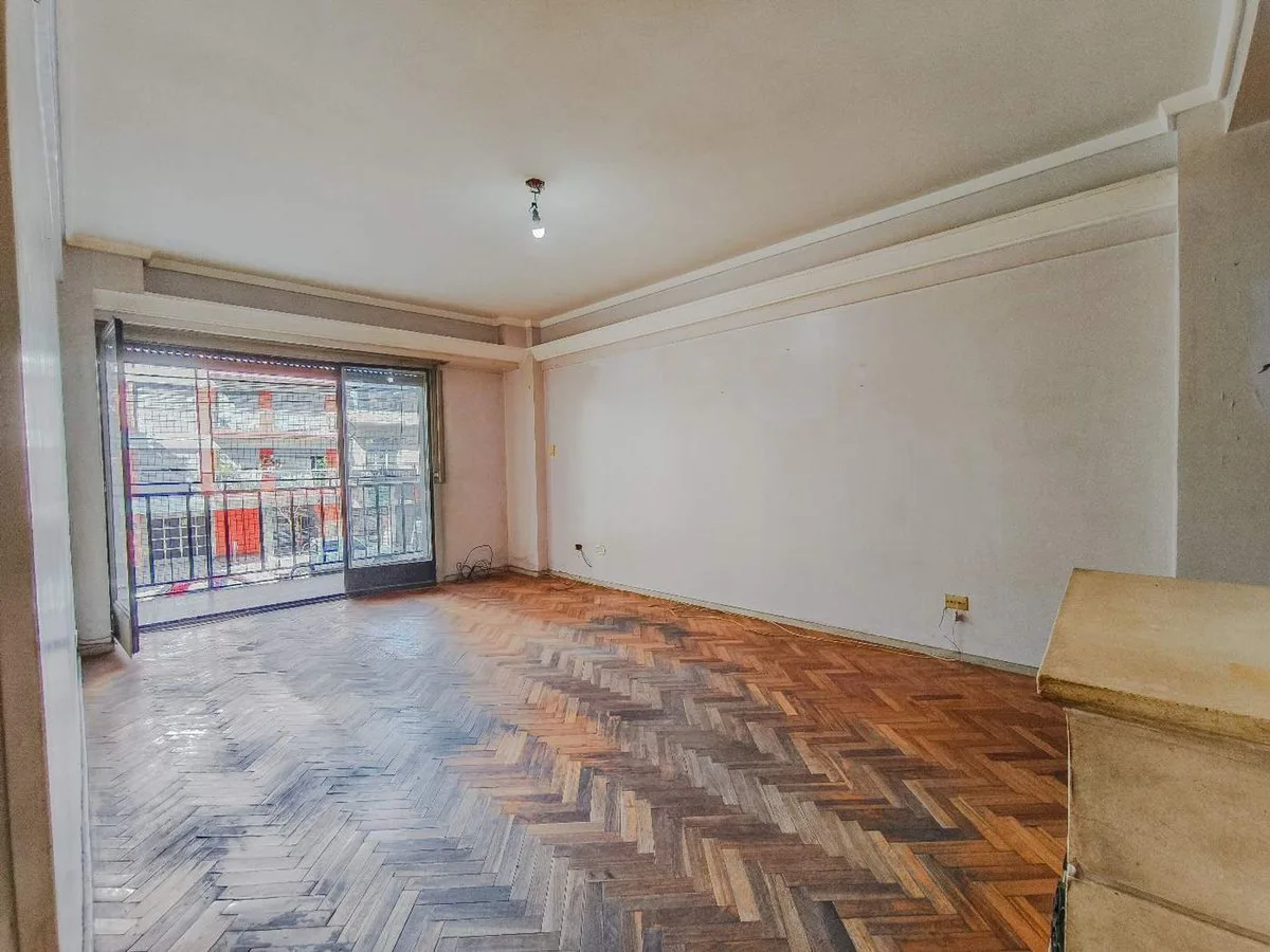 VENTA DEPARTAMENTO 4 AMBIENTES GRAL MITRE foto 2