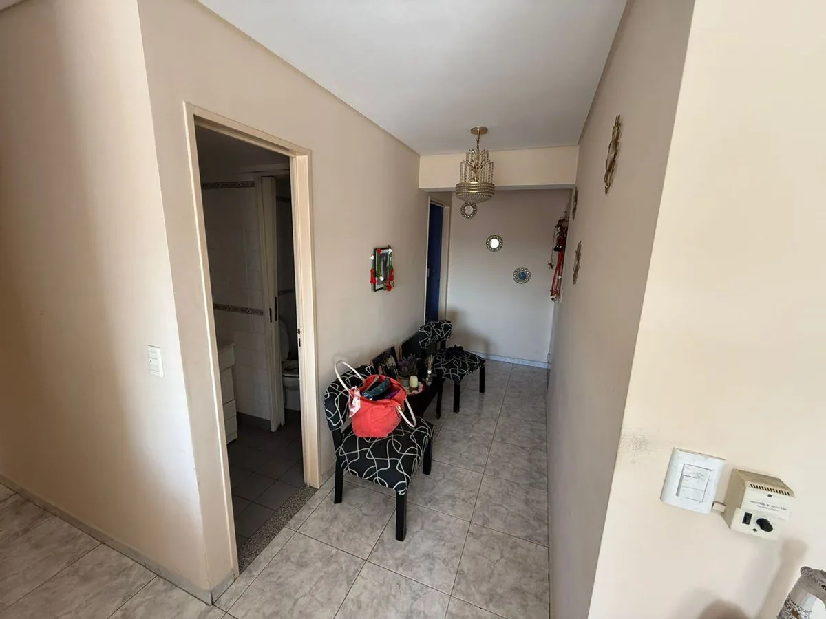 VENTA DEPARTAMENTO 6 AMBIENTES MORON CENTRO foto 4