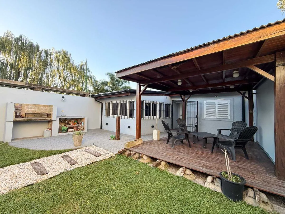 Casa en venta en Lisandro Olmos Posible Apto Banco foto 5