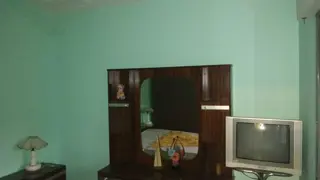 Oportunidad! Casa en barrio Malvinas foto 2