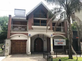 IMPORTANTE CHALET DE CATEGORIA USO COMERCIAL foto 1