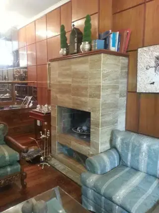 Lindísima casa Bo.Patoty en dos plantas, detalles de gran jerarquía.en mármol y espejos.-3 dormitorios, 2 baños- foto 1