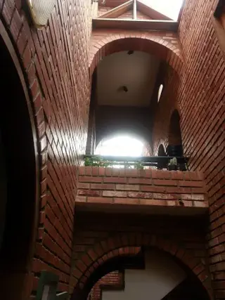 Lindísima casa Bo.Patoty en dos plantas, detalles de gran jerarquía.en mármol y espejos.-3 dormitorios, 2 baños- foto 5