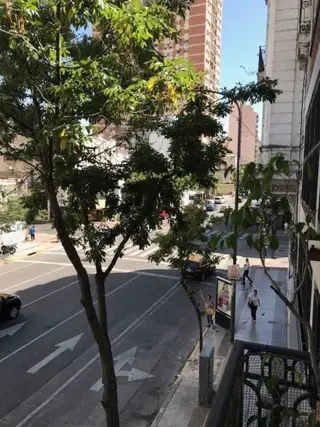 Av Indepndencia al 300, 3 AMBIENTES AL FRENTE CON BALCON foto 5