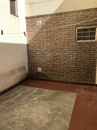 Monoambiente primer piso con patio en Villa Luzuriaga, bajas expensas foto 5