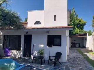 Excelente Casa 4 Ambientes En Venta, Los Paraisos 82, Villa Udaondo, Ituzaingó. foto 2