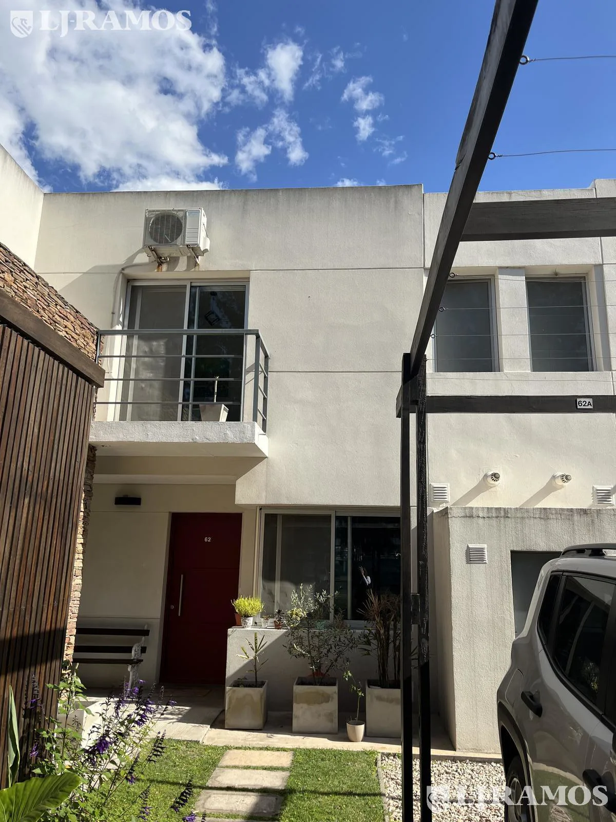 Casa tipo duplex de 4 amb  en venta en El Sendero - Nordelta foto 2