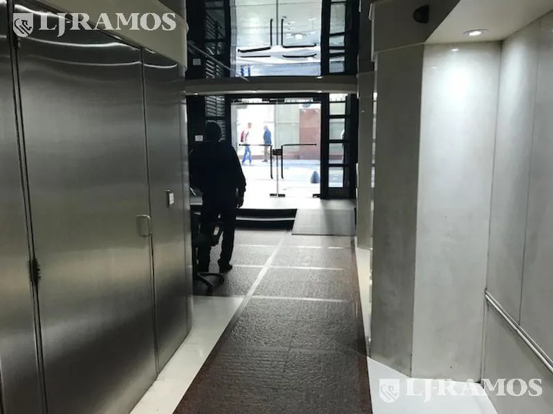OFICINA EN VENTA CITY BANCARIA foto 4