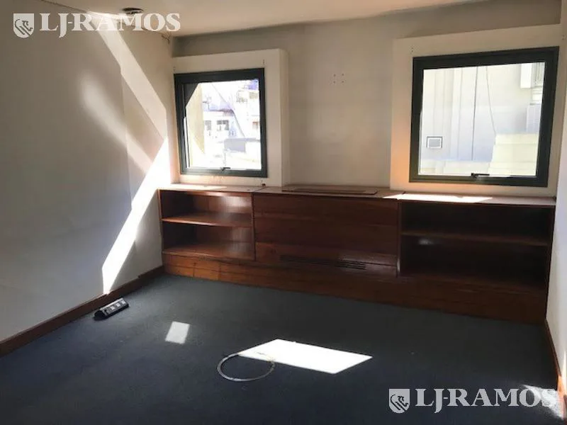 OFICINA EN VENTA CITY BANCARIA foto 5