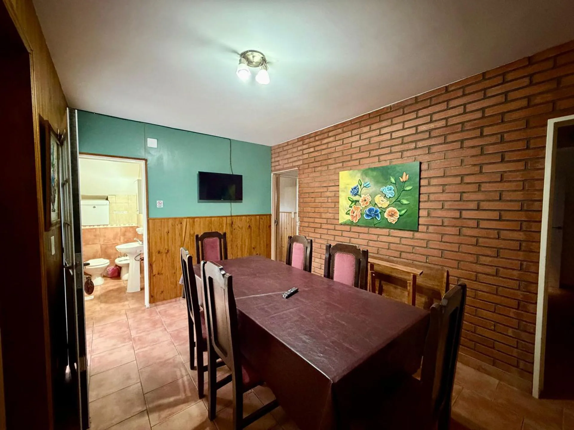 VENTA EXCELENTE PROPIEDAD EN MONTE HERMOSO foto 3